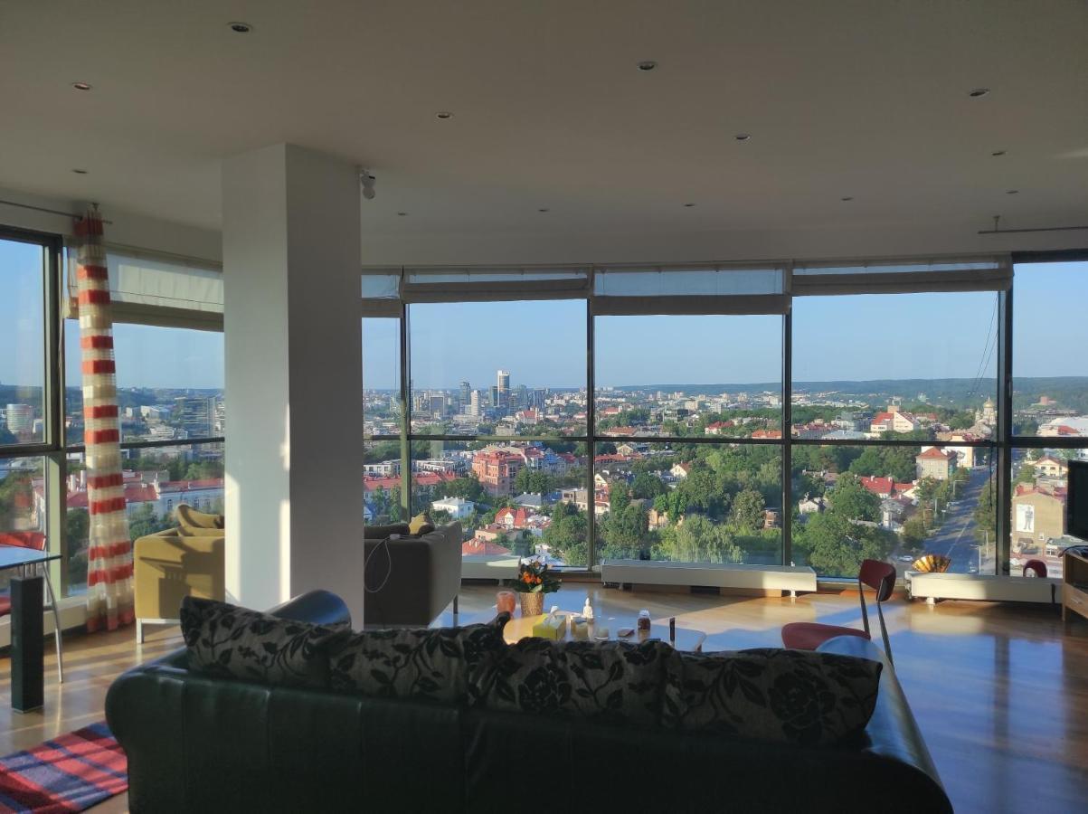 Luxury Apartment In Skyscraper 빌뉴스 외부 사진