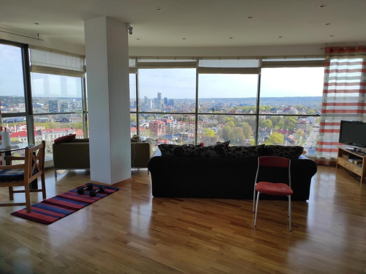 Luxury Apartment In Skyscraper 빌뉴스 외부 사진